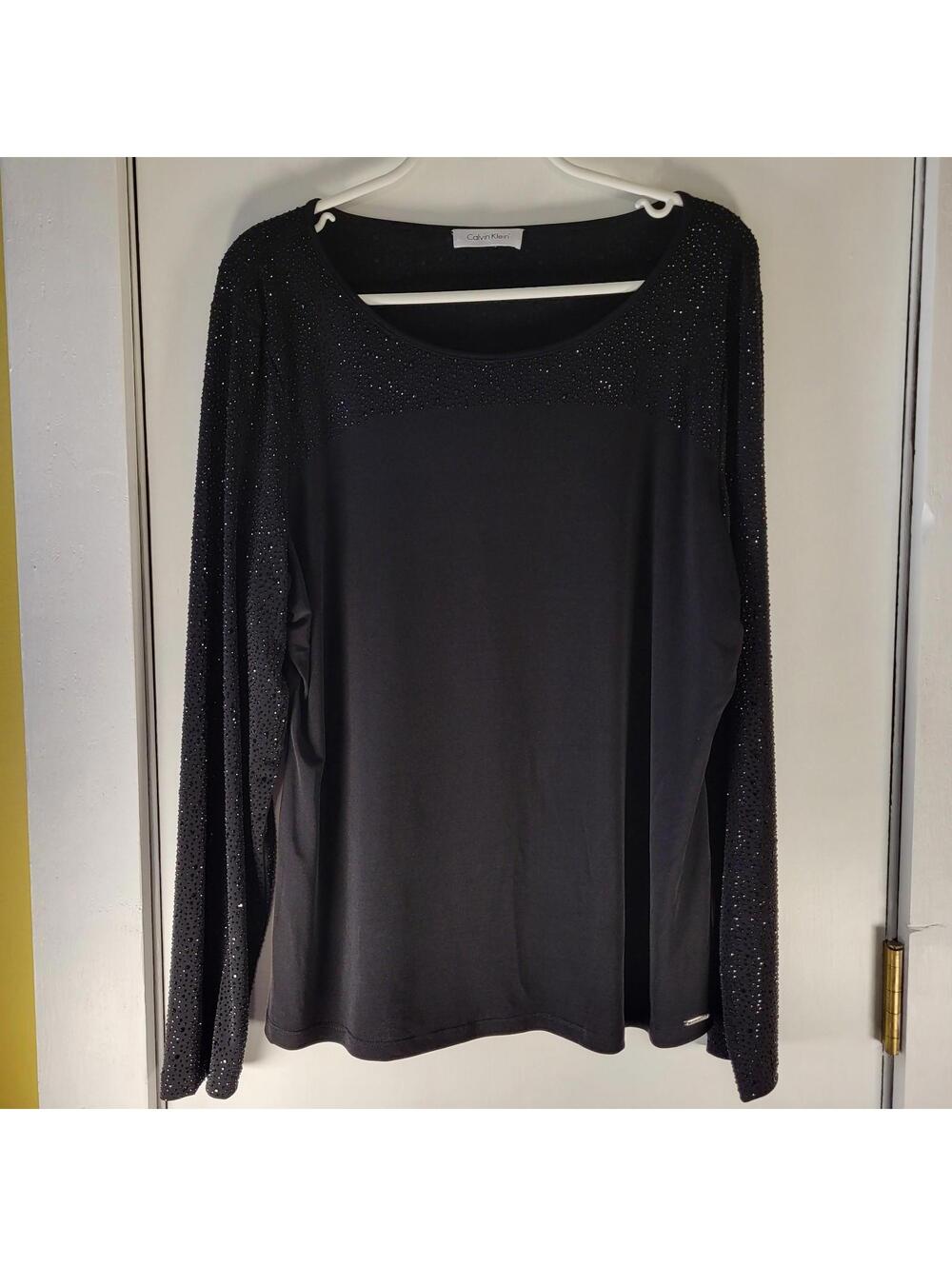 Calvin Klein women XL black long sleeve Top pullover beaded sleeves and neck rim